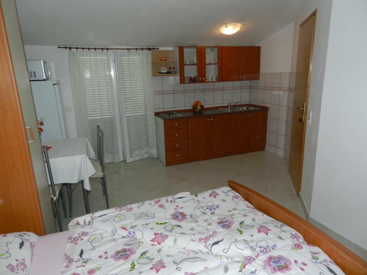 Apartmani Lucija Jurkovic Malinska Exteriér fotografie